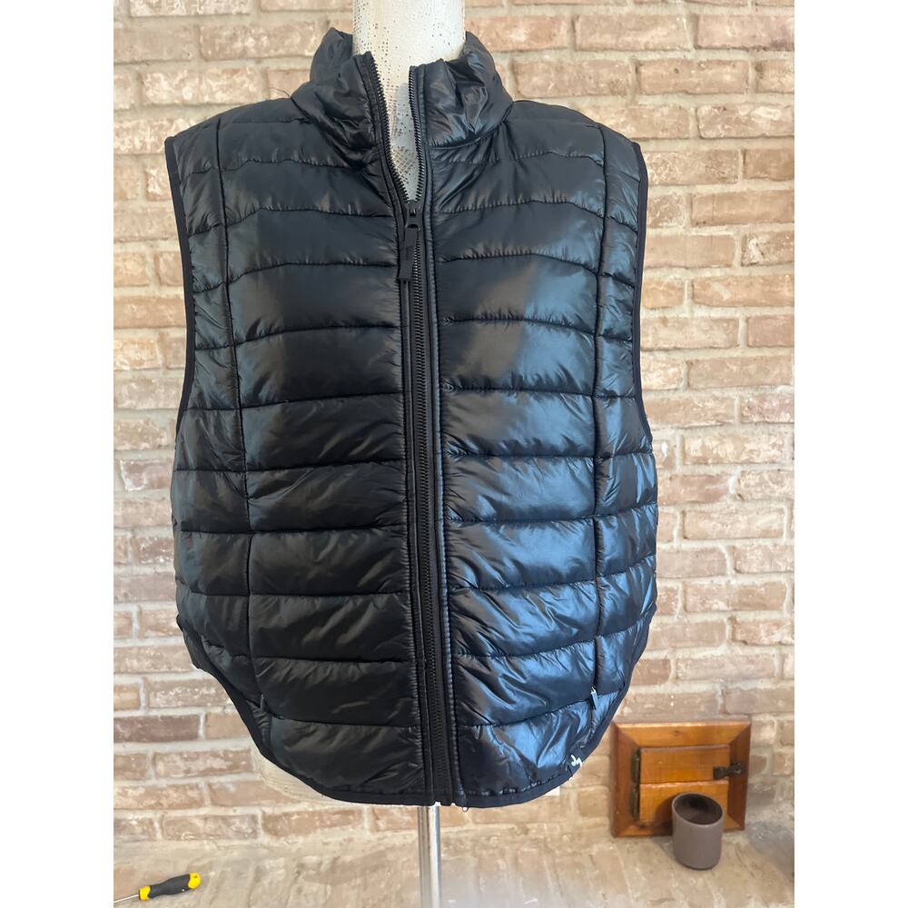 Sleek, black puffer vest by Joy lab! New without tags!